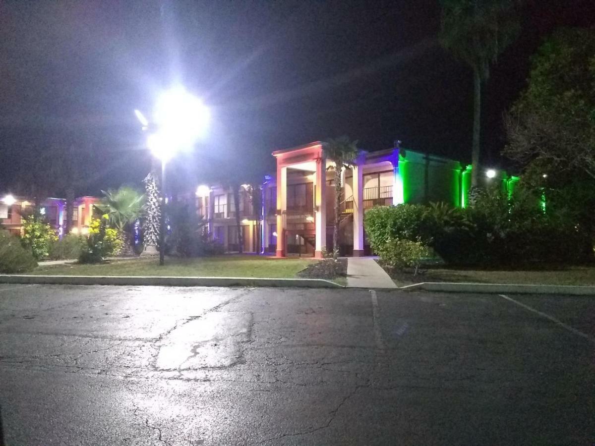 Knights Inn San Antonio Near Frost Bank Center Exterior foto